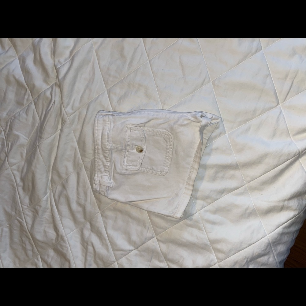 White Hollister Shorts - Picture 2 of 2